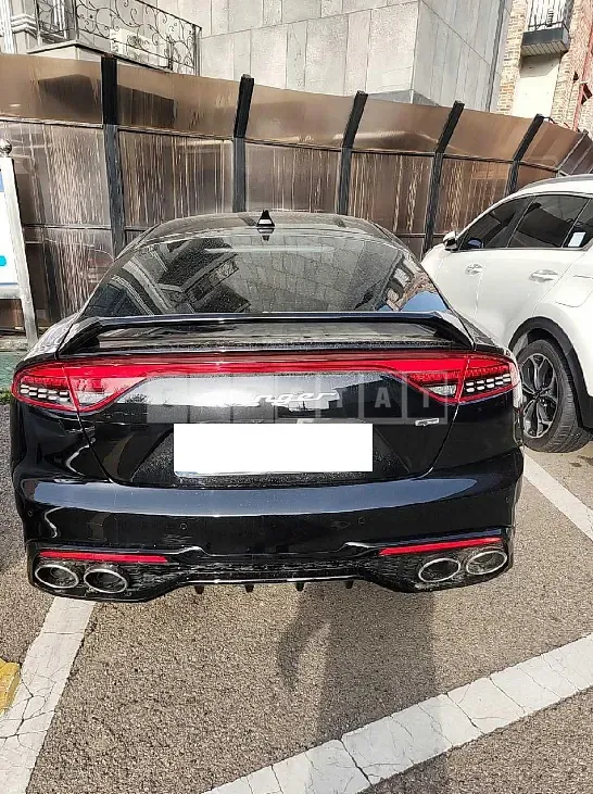 Photo 2 of 28: 2023 Kia Stinger — Korean insurance auction