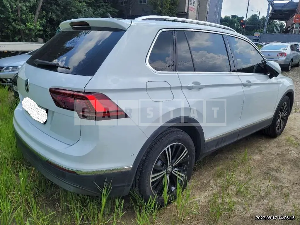 Photo 2 of 34: 2020 Volkswagen Tiguan 2.0 TDI, VIN WVGZZZ5NZLW849429 — Korean insurance auction