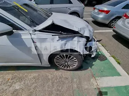 Photo 2 of 9: 2020 Audi A6 40 TDI Four, VIN WAUZZZF26LN057415 — Korean insurance auction