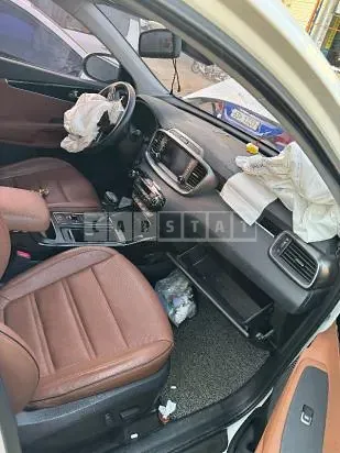 Photo 2 of 10: 2019 Kia Sorento — Korean insurance auction