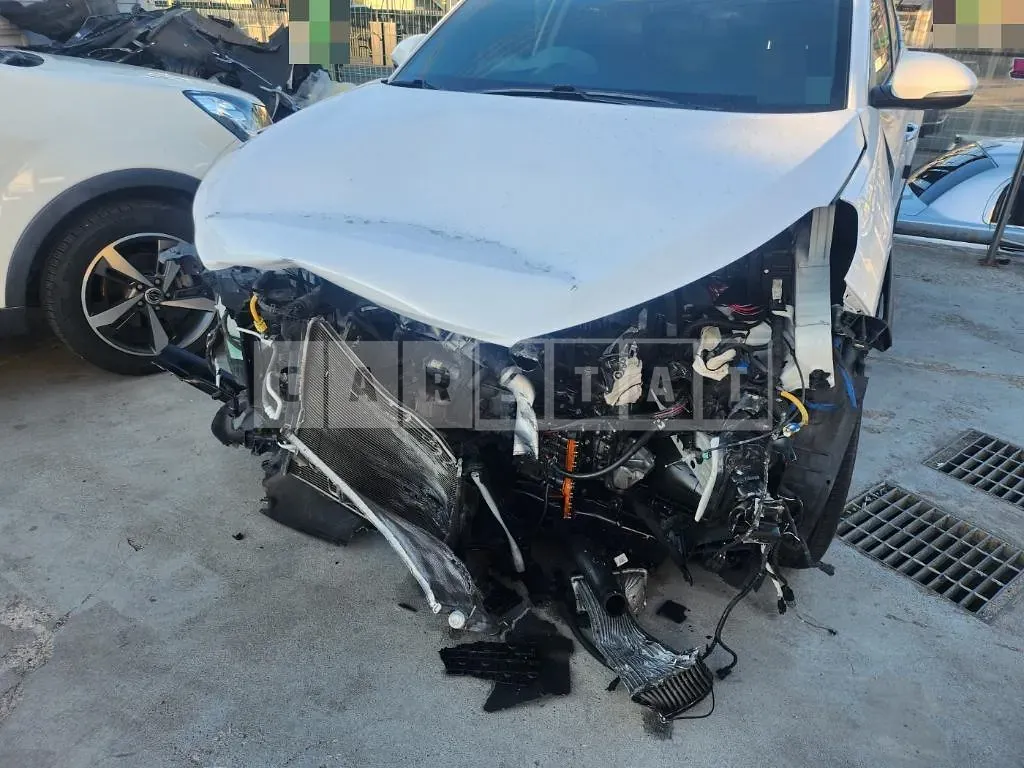 Photo 2 of 22: 2017 Hyundai Tucson TL 2.0, VIN KMHJ381ABHU363975 — Korean insurance auction