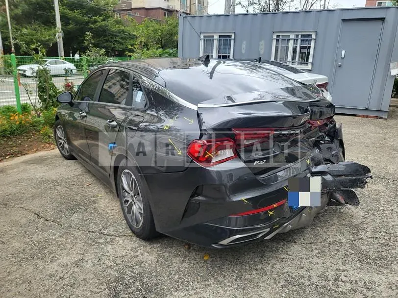 Photo 2 of 13: 2021 Kia K5 Hybrid — Korean insurance auction