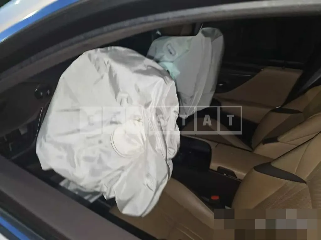 Photo 2 of 15: 2020 Lexus ES300h — Korean insurance auction