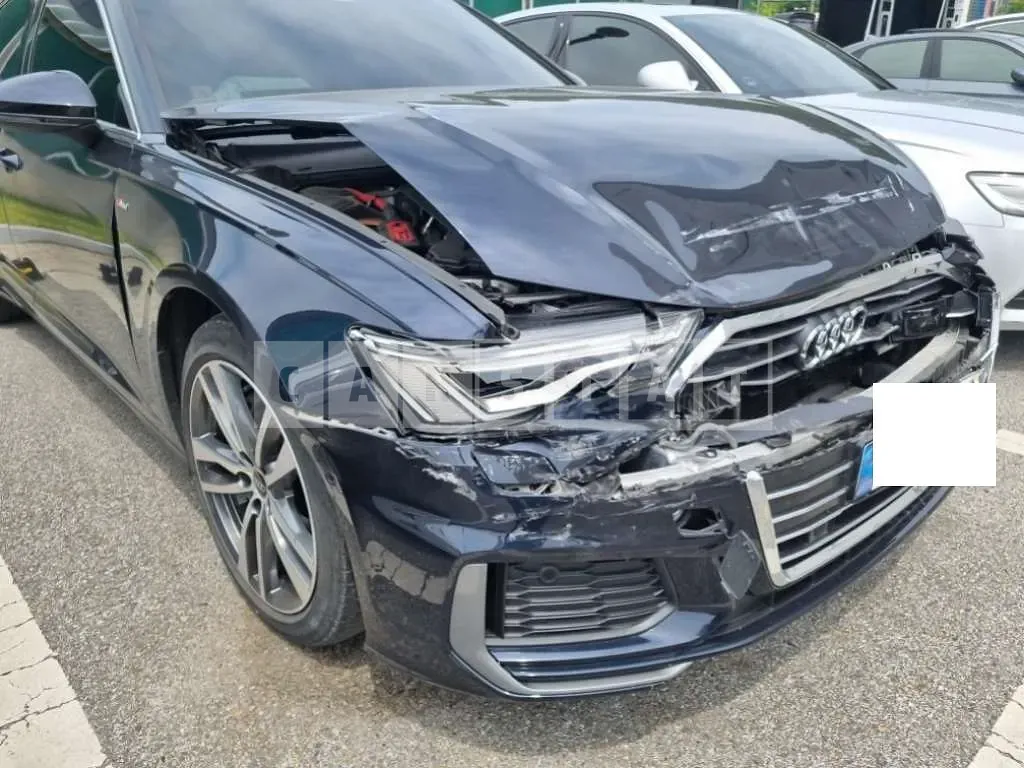 Photo 2 of 13: 2022 Audi A6 45 Tfs I — Korean insurance auction