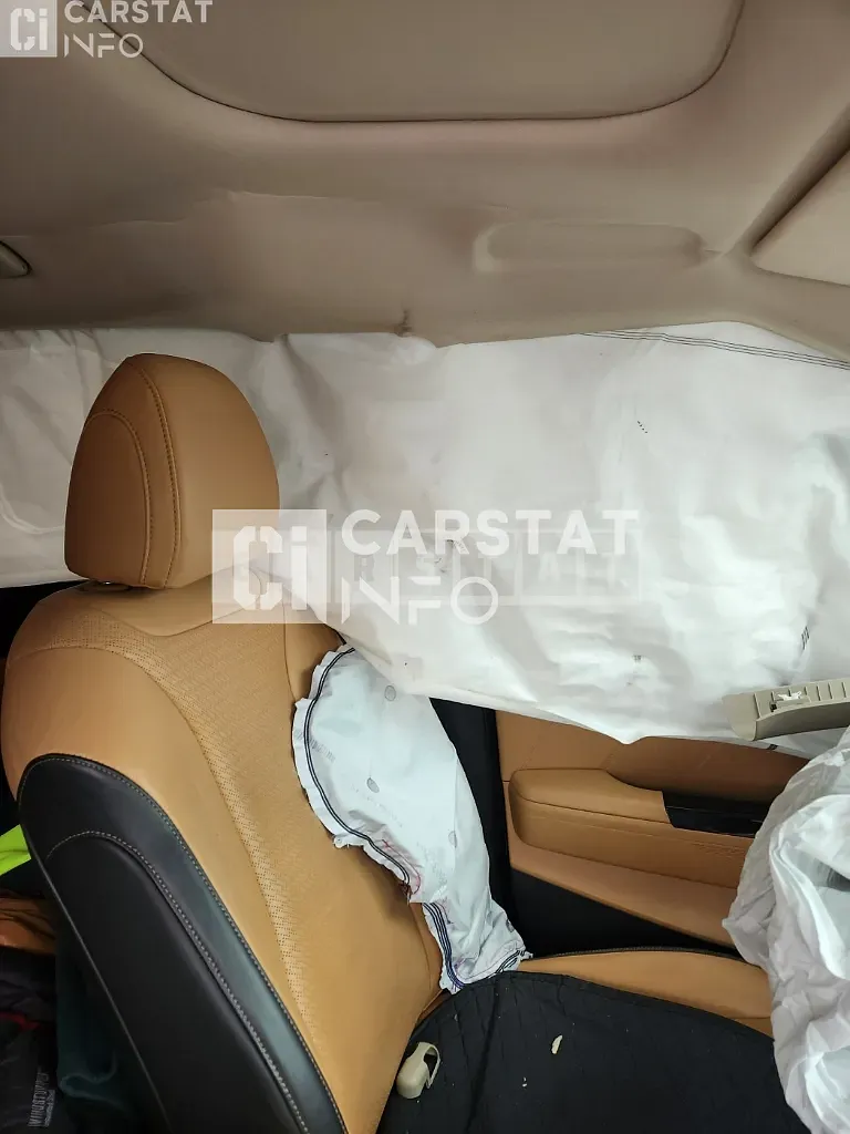 Photo 2 of 6: 2020 Kia Carnival 2.2 (9 -Seater) — Korean insurance auction