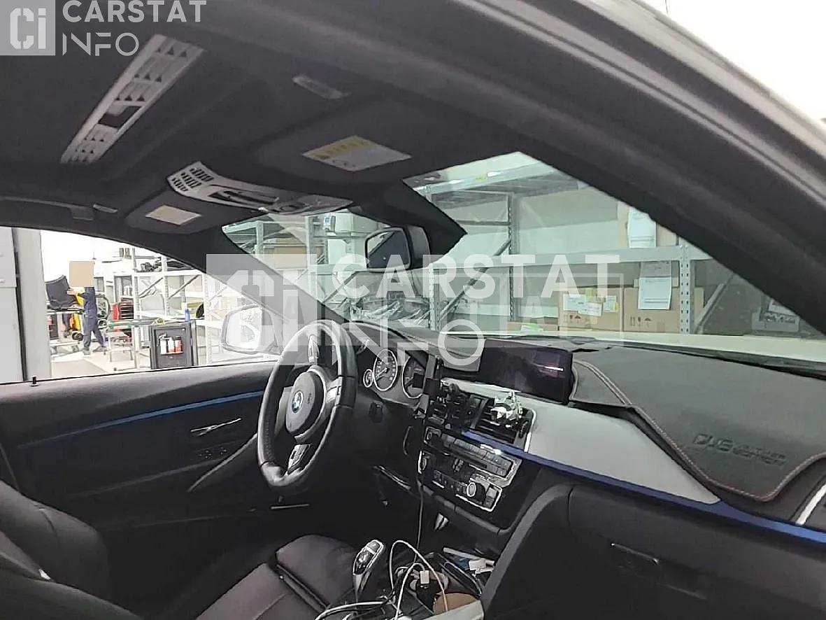 Photo 2 of 12: 2016 BMW 320d, VIN WBA8C5106GK636973 — Korean insurance auction