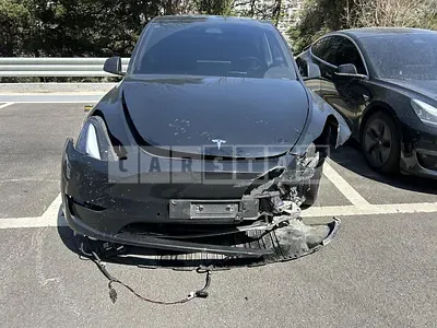 Photo 1 of 6: 2021 Tesla Model Y Performance — Korean insurance auction