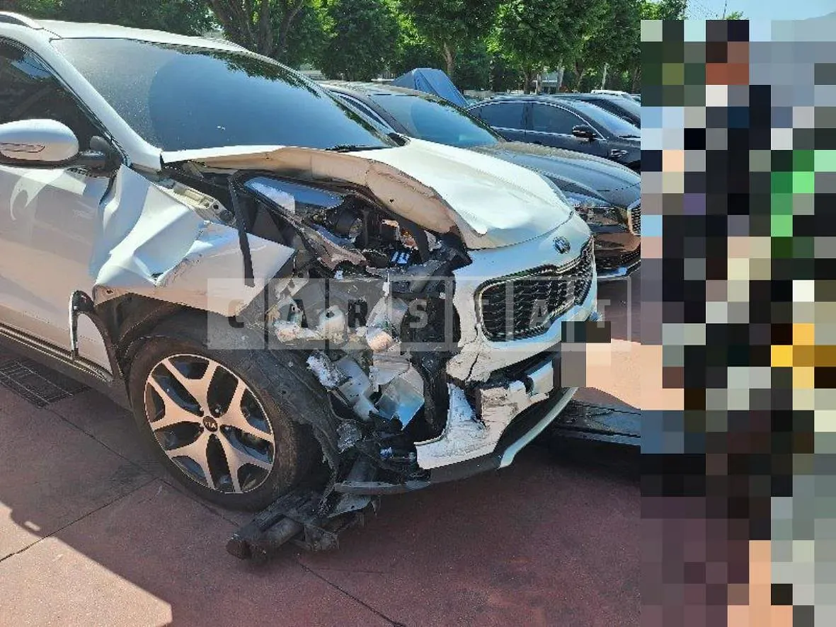 Photo 2 of 47: 2017 Kia Sportage 2.0, VIN KNAPN813BHK283606 — Korean insurance auction