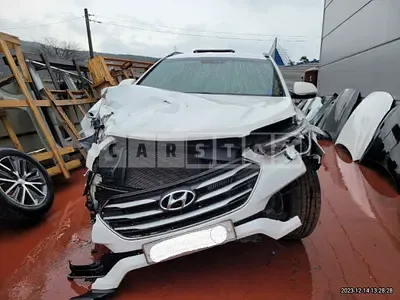 Photo 1 of 15: 2016 Hyundai Santa Fe, VIN KMHSW81UBGU649083 — Korean insurance auction