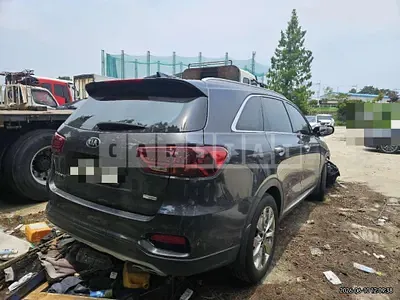 Photo 1 of 33: 2018 Kia Sorento — Korean insurance auction