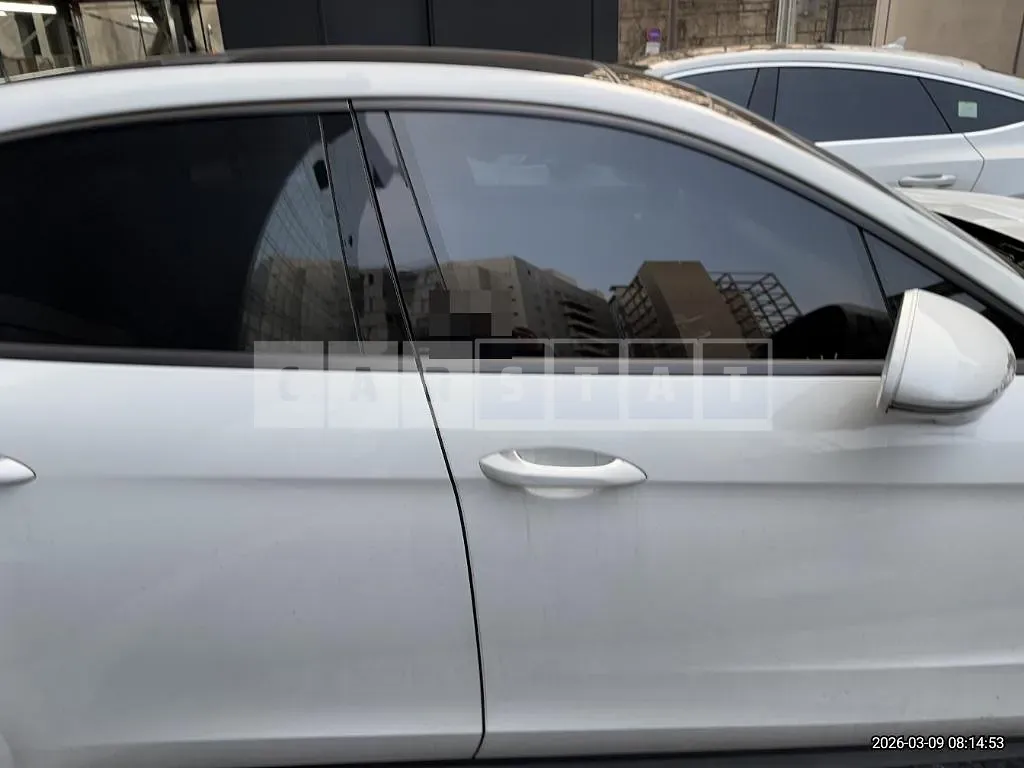 Photo 2 of 102: 2022 Porsche Panamera 4 — Korean insurance auction