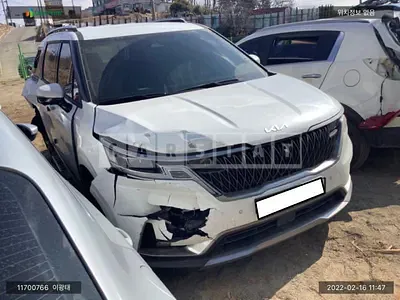 Photo 1 of 8: 2022 Kia Carnival, VIN KNANC81BBNS166958 — Korean insurance auction