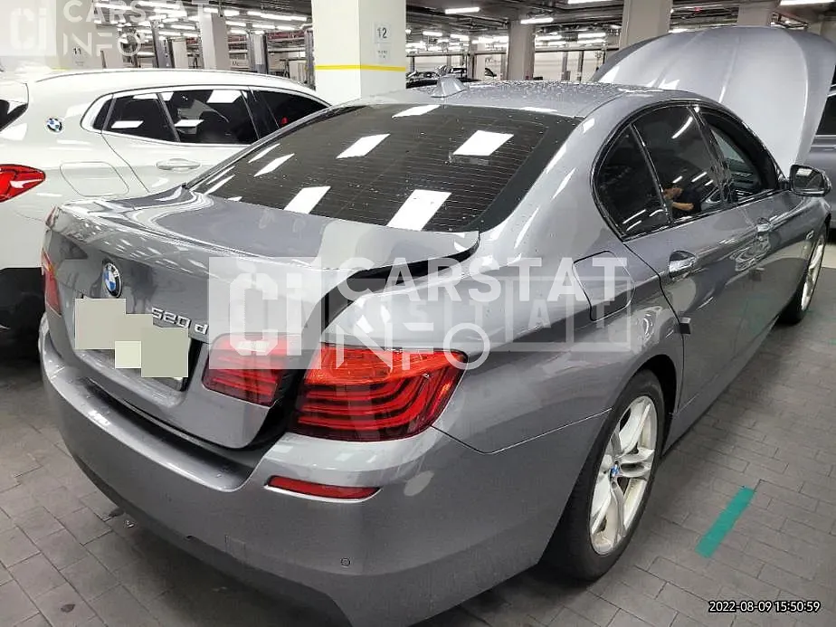 Photo 2 of 14: 2016 BMW Calm 520d — Korean insurance auction