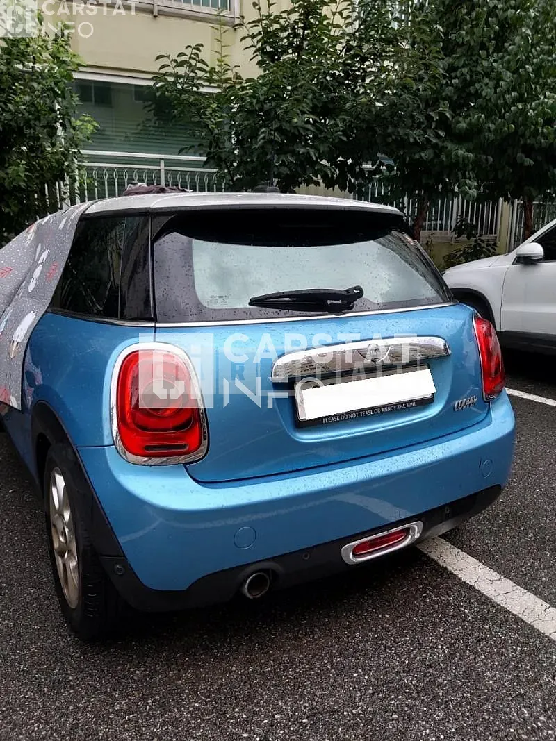 Photo 2 of 11: 2016 MINI Cooper, VIN WMWXP510XG2A92495 — Korean insurance auction
