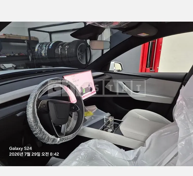Photo 2 of 23: 2026 Tesla Model Y Premium RWD — Korean insurance auction