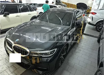 Photo 1 of 25: 2022 BMW 320i — Korean insurance auction