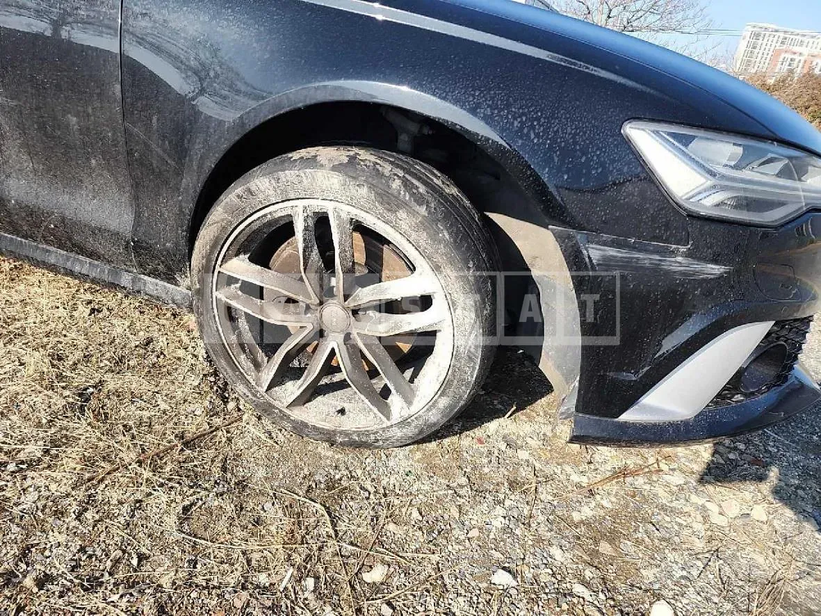 Photo 2 of 35: 2015 Audi A6 40 TDI quattro, VIN WAUZZZ4G2GN051969 — Korean insurance auction