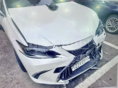 Photo 1 of 22: 2024 Lexus ES300h — Korean insurance auction