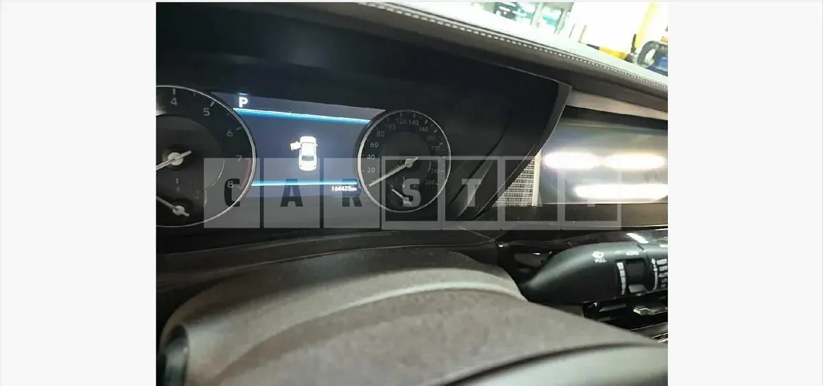 Photo 2 of 17: 2017 Genesis EQ900 — Korean insurance auction