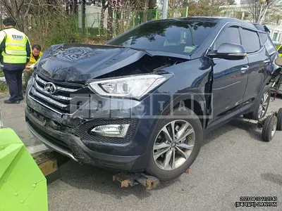 Photo 1 of 13: 2015 Hyundai Santa Fe, VIN KMHSU81UBFU431711 — Korean insurance auction