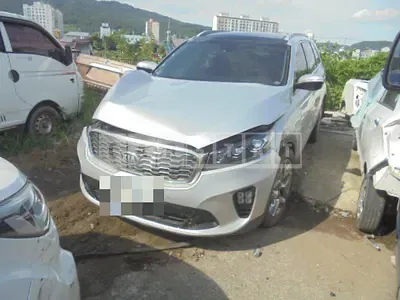 Photo 1 of 14: 2019 Kia Sorento 4WD — Korean insurance auction