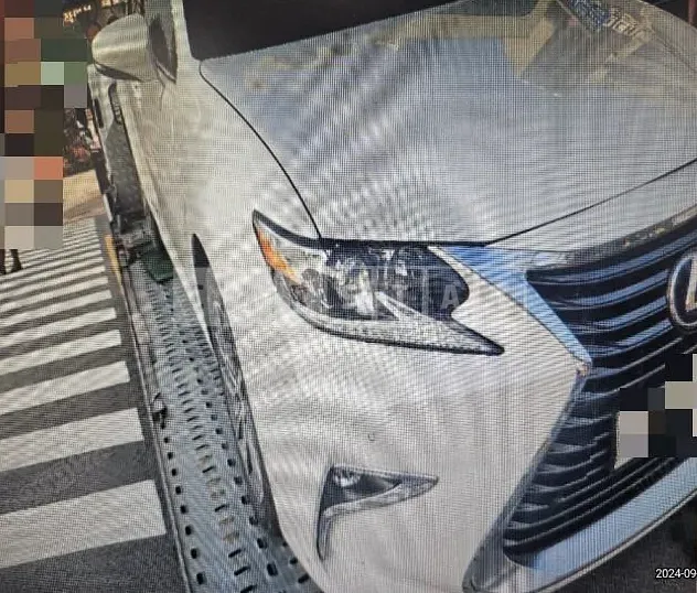 Photo 2 of 6: 2016 Lexus ES300h — Korean insurance auction