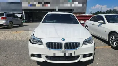 Photo 1 of 11: 2016 BMW 520d, VIN WBA5E5103GG204177 — Korean insurance auction