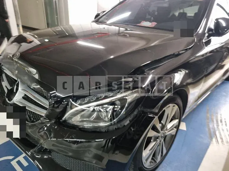 Photo 2 of 19: 2017 Mercedes-Benz C220 d, VIN WDDWF0EB2JR310236 — Korean insurance auction