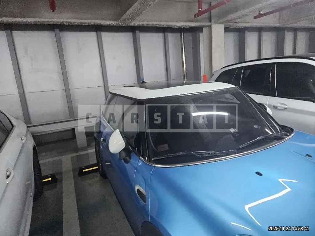 Photo 2 of 13: 2015 MINI Cooper D — Korean insurance auction