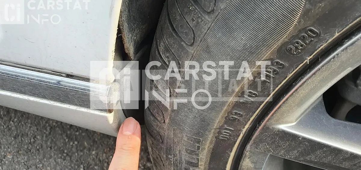 Photo 2 of 13: 2021 Volkswagen Passat GT 2.0TDI, VIN WVWZZZ3CZME025226 — Korean insurance auction