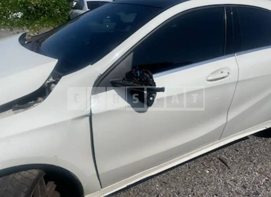 Photo 2 of 9: 2018 Mercedes-Benz A200, VIN WDDBF4DB5JJ743331 — Korean insurance auction