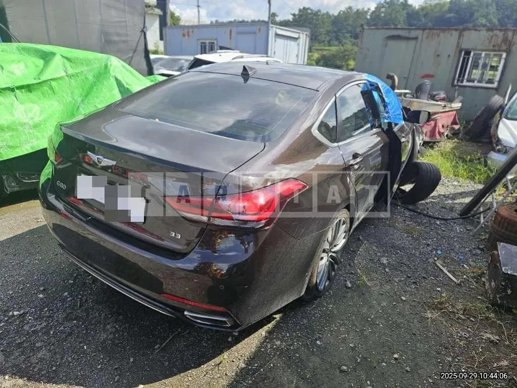 Photo 2 of 7: 2018 Genesis G80 — Korean insurance auction