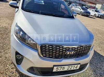Photo 1 of 21: 2018 Kia Sorento, VIN KNAPG81BDJA461170 — Korean insurance auction