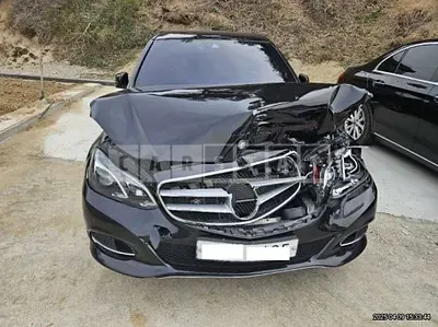 Photo 1 of 9: 2016 Mercedes-Benz E220 BlueTec — Korean insurance auction
