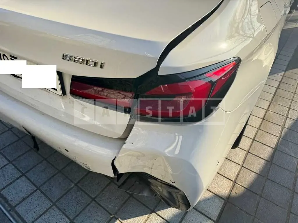 Photo 2 of 28: 2023 BMW 520i — Korean insurance auction