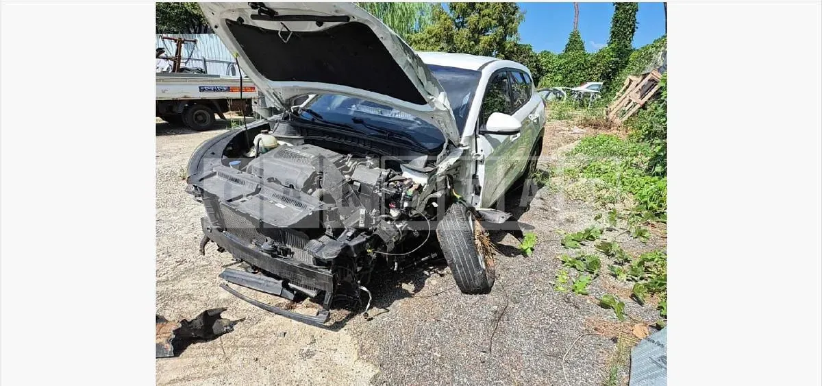 Photo 2 of 10: 2017 Hyundai Tucson TL 2.0 — Korean insurance auction