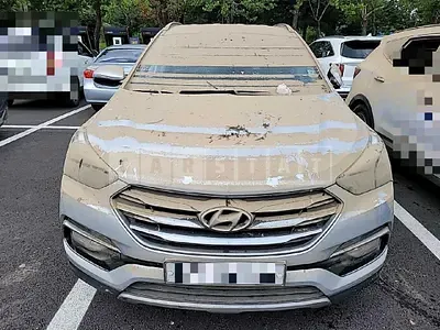 Photo 1 of 8: 2016 Hyundai Santa Fe, VIN KMHSW81UBGU643592 — Korean insurance auction