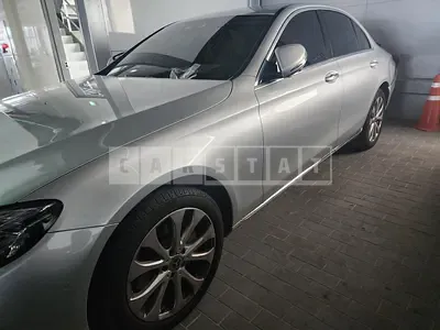 Photo 1 of 13: 2018 Mercedes-Benz E300 4Matic — Korean insurance auction