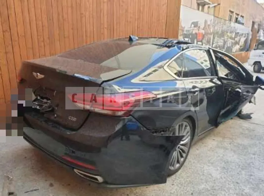 Photo 3 of 3: 2016 Genesis 3.3 — Korean insurance auction