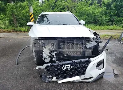 Photo 1 of 15: 2019 Hyundai Santa Fe, VIN KMHS281BBKU054128 — Korean insurance auction