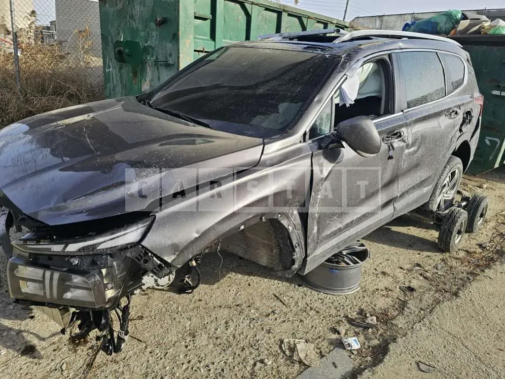 Photo 2 of 9: 2021 Hyundai Santa Fe, VIN KMHS281LGMU390495 — Korean insurance auction