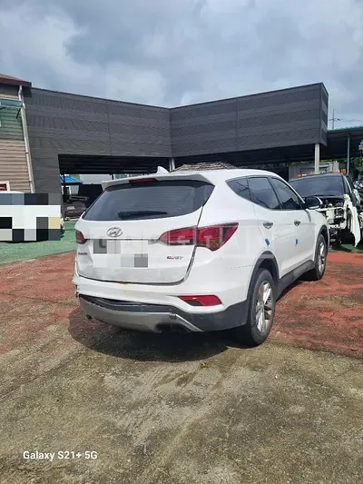Photo 1 of 5: 2015 Hyundai Santa Fe DM 2.0, VIN KMHSW81UBHU720771 — Korean insurance auction