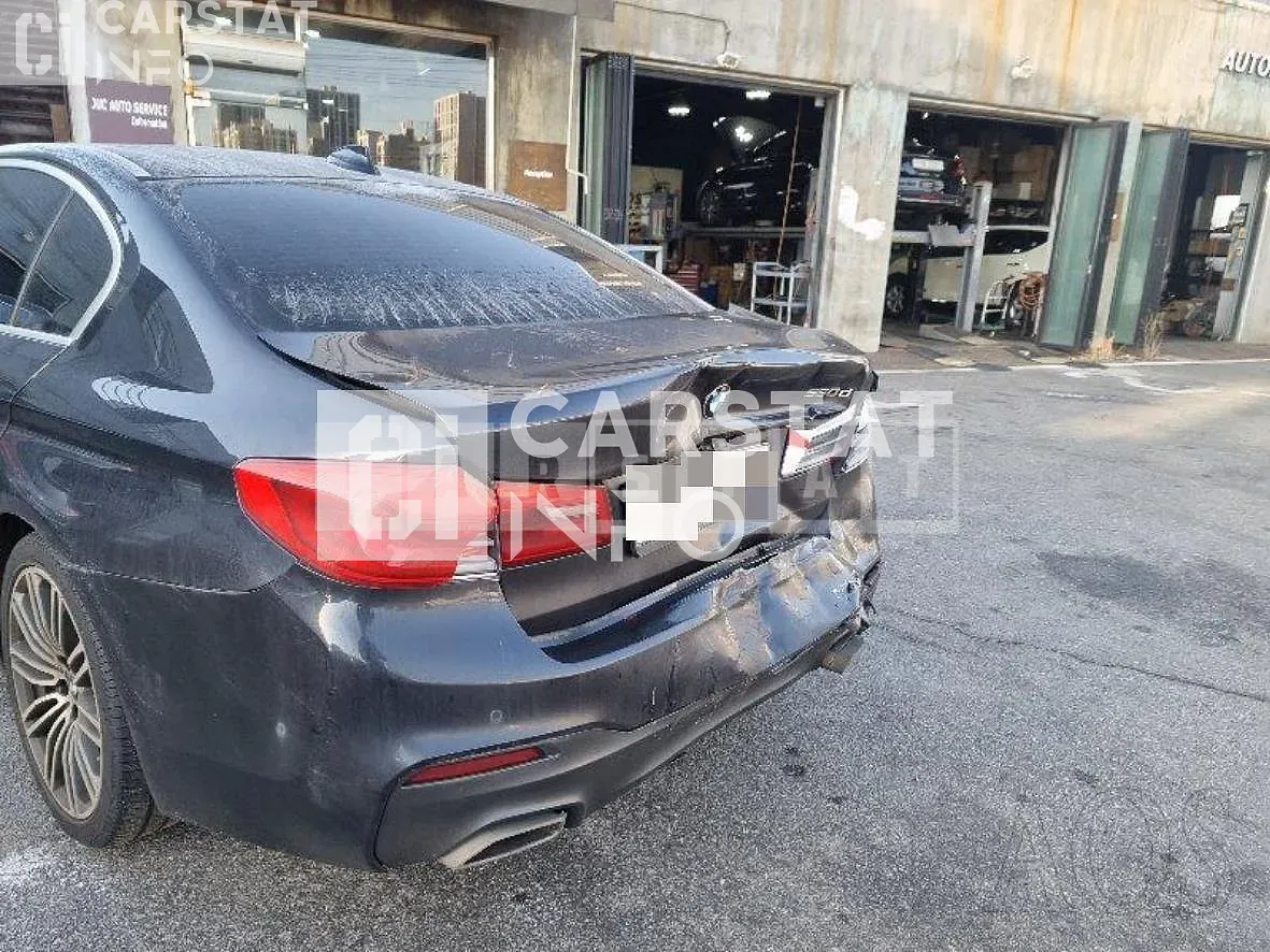 Photo 2 of 23: 2018 BMW 530d, VIN WBAJC910XJG944442 — Korean insurance auction