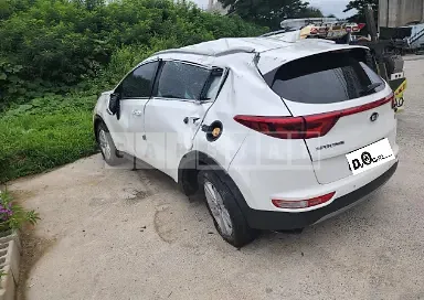 Photo 2 of 13: 2018 Kia Sportage, VIN KNAPM813BJK417125 — Korean insurance auction