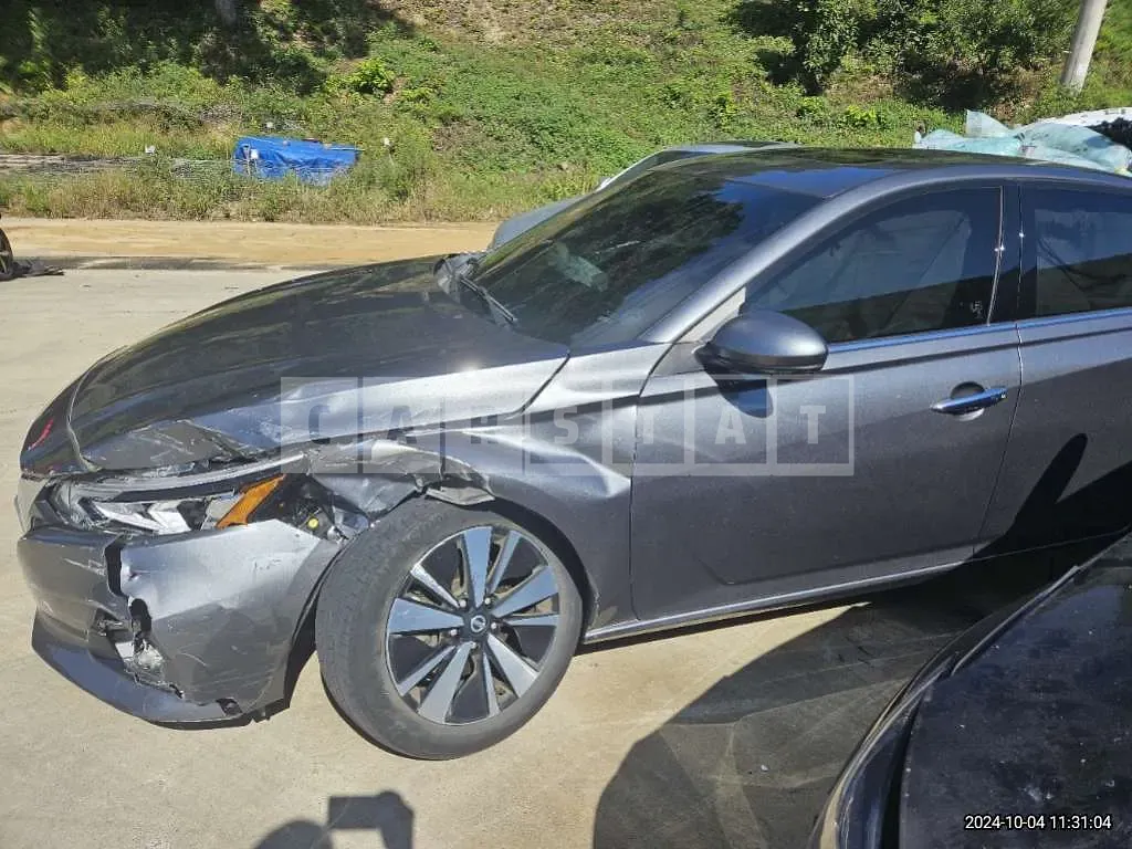 Photo 2 of 16: 2019 Nissan Altima 2.5 — Korean insurance auction