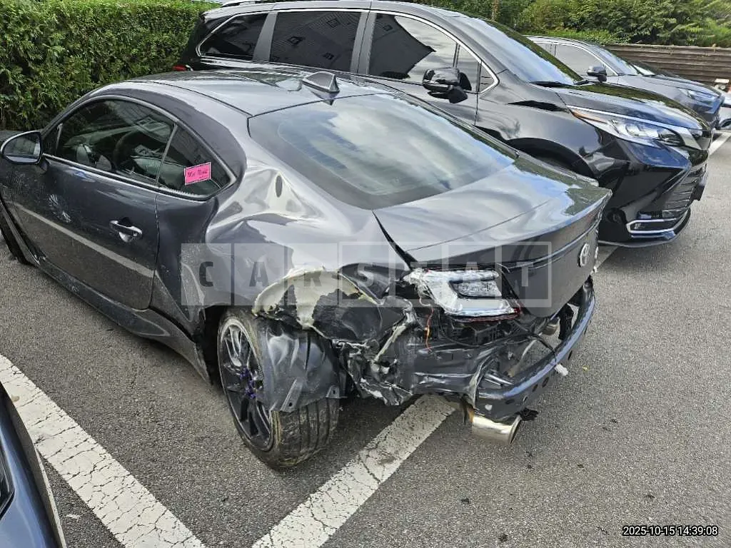 Photo 2 of 10: 2025 Toyota GR86 — Korean insurance auction