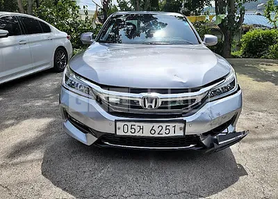 Photo 1 of 18: 2017 Honda Accord Hybrid, VIN JHMCR6650HC200790 — Korean insurance auction