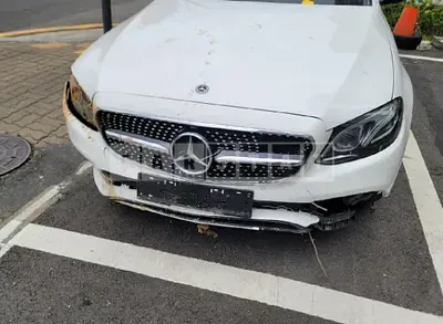 Photo 1 of 13: 2020 Mercedes-Benz E220d — Korean insurance auction