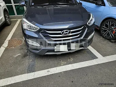 Photo 1 of 11: 2014 Hyundai Santa Fe — Korean insurance auction