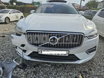Photo 1 of 16: 2020 Volvo XC60 T6 AWD — Korean insurance auction
